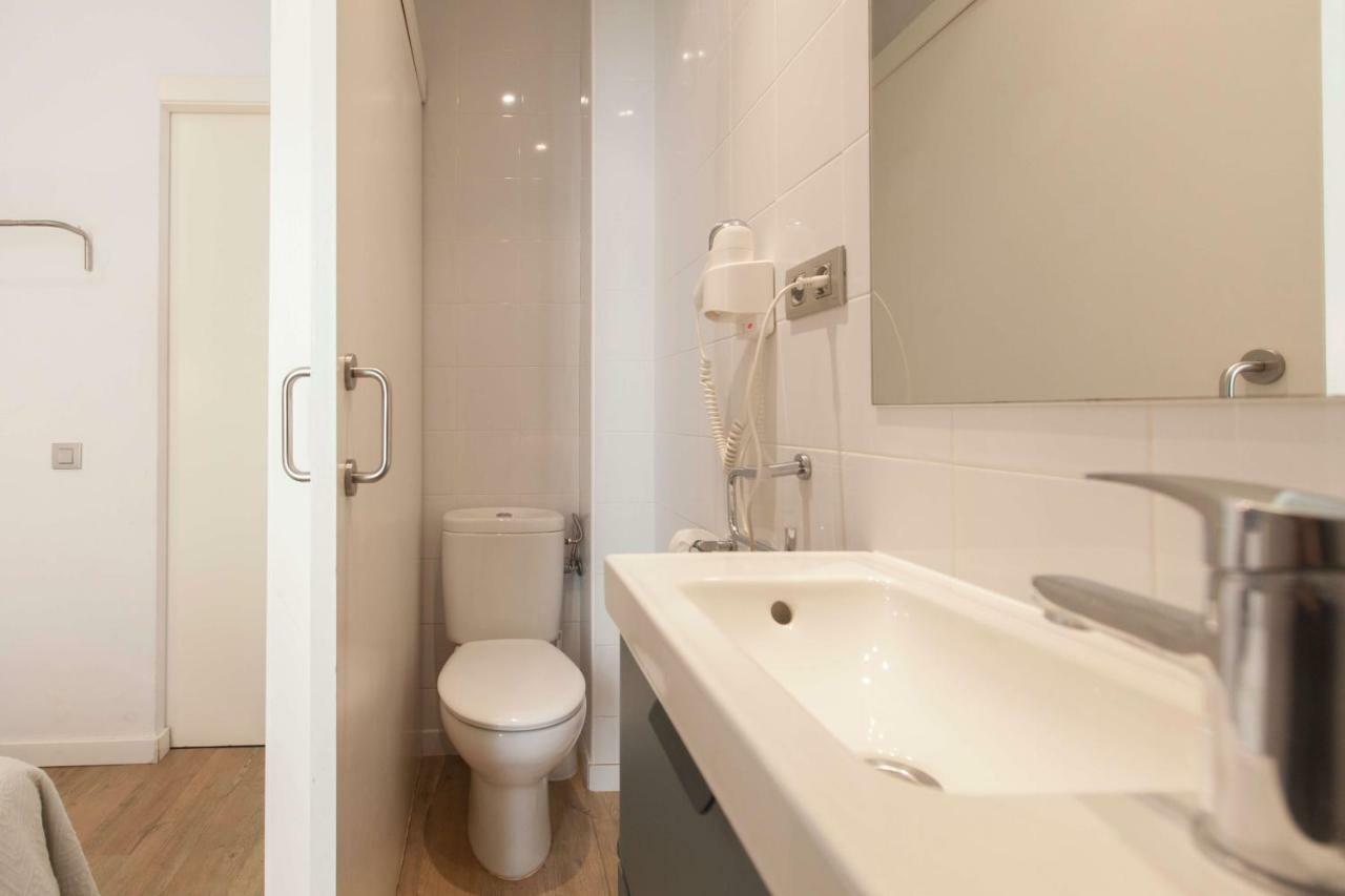Short Stay Group Liceu Serviced Apartments Barcelona Exterior photo